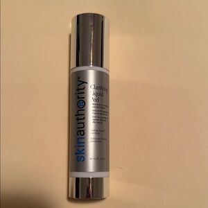 New Clarifying Liquid Peel - Silver
